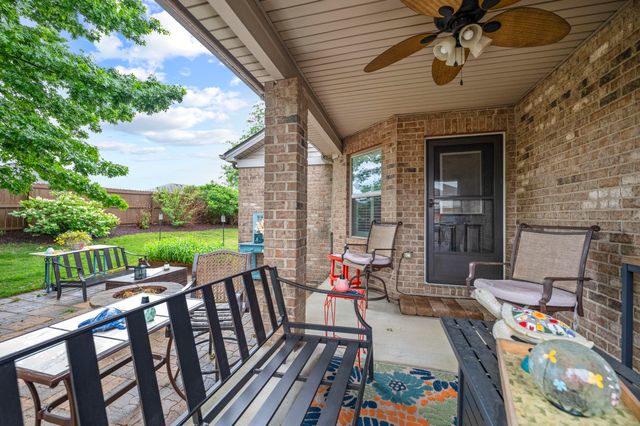 1076 Amberly Way, Richmond, KY 40475