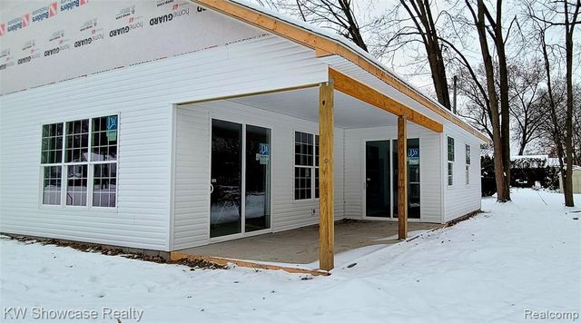 2325 Walnut Road, Auburn Hills, MI 48326