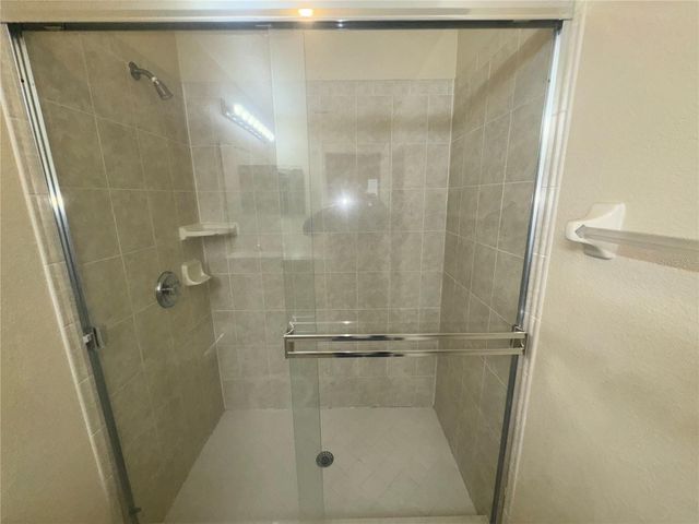 5021 ASHFORD FALLS LANE, Oviedo, FL 32765
