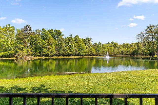 6913 Autumn Lake Trail, Hixson, TN 37343