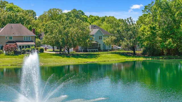 6913 Autumn Lake Trail, Hixson, TN 37343