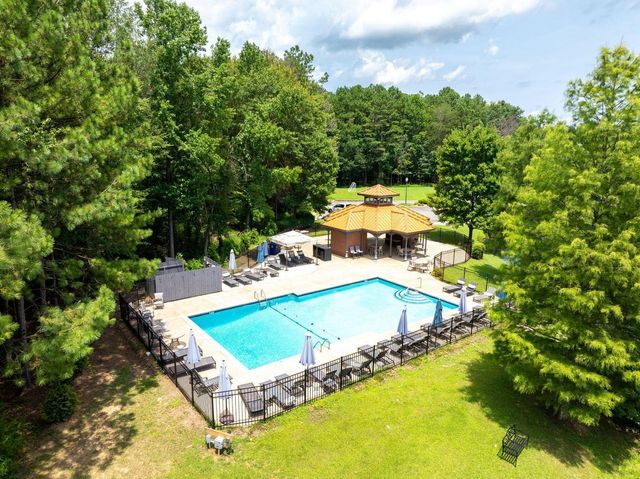 6913 Autumn Lake Trail, Hixson, TN 37343