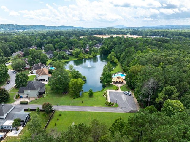6913 Autumn Lake Trail, Hixson, TN 37343