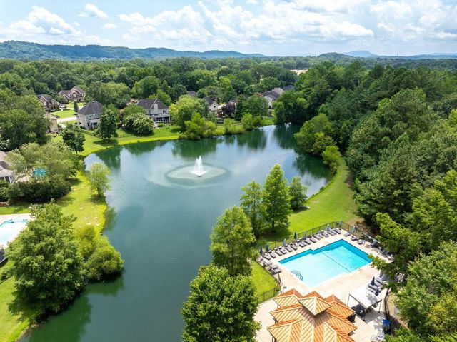 6913 Autumn Lake Trail, Hixson, TN 37343