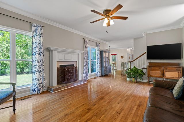 6913 Autumn Lake Trail, Hixson, TN 37343