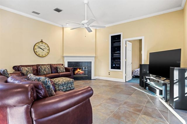 6445 RENWICK CIRCLE, Tampa, FL 33647