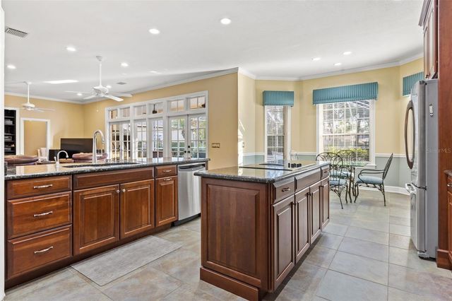 6445 RENWICK CIRCLE, Tampa, FL 33647