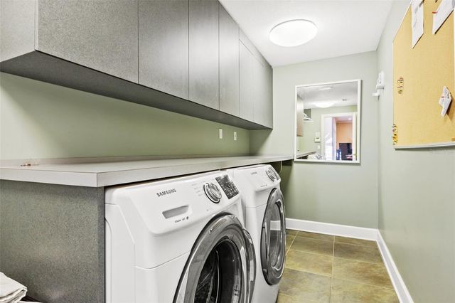 6445 RENWICK CIRCLE, Tampa, FL 33647