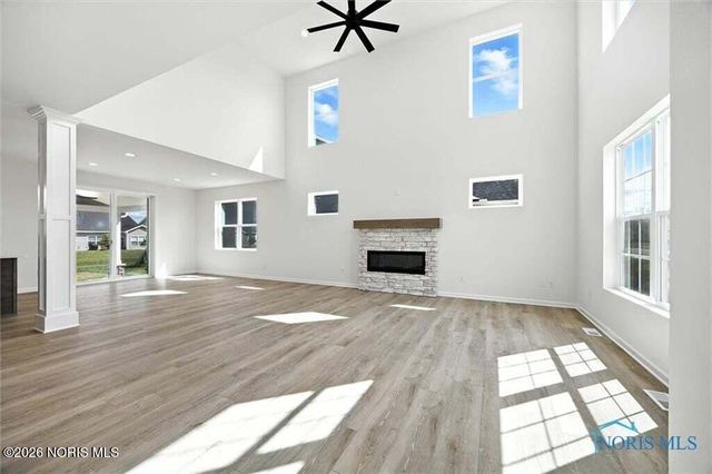 153 Bentley Drive, Perrysburg, OH 43551