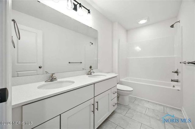 153 Bentley Drive, Perrysburg, OH 43551