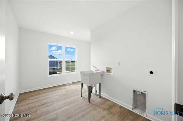 153 Bentley Drive, Perrysburg, OH 43551