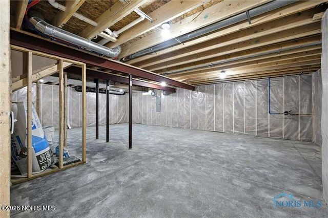 153 Bentley Drive, Perrysburg, OH 43551