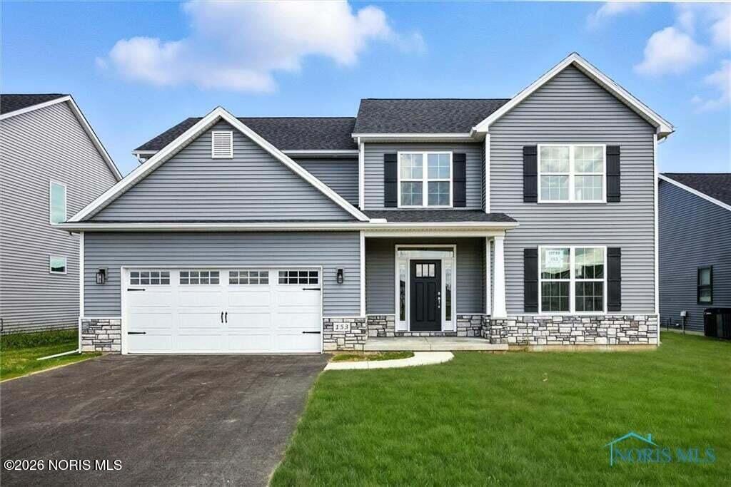 153 Bentley Drive, Perrysburg, OH 43551