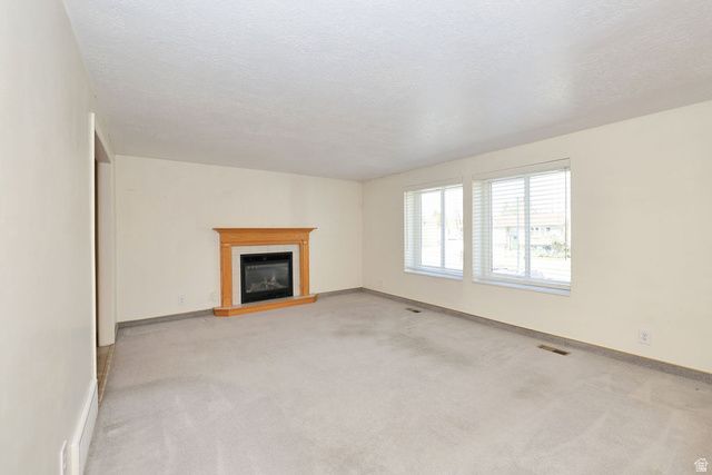 882 E 7905 S, Sandy, UT 84094