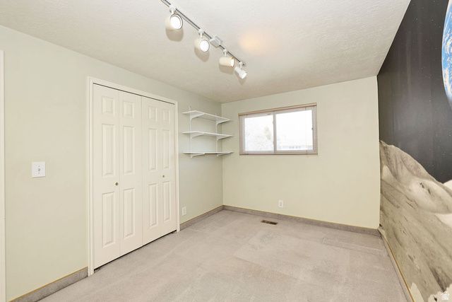 882 E 7905 S, Sandy, UT 84094