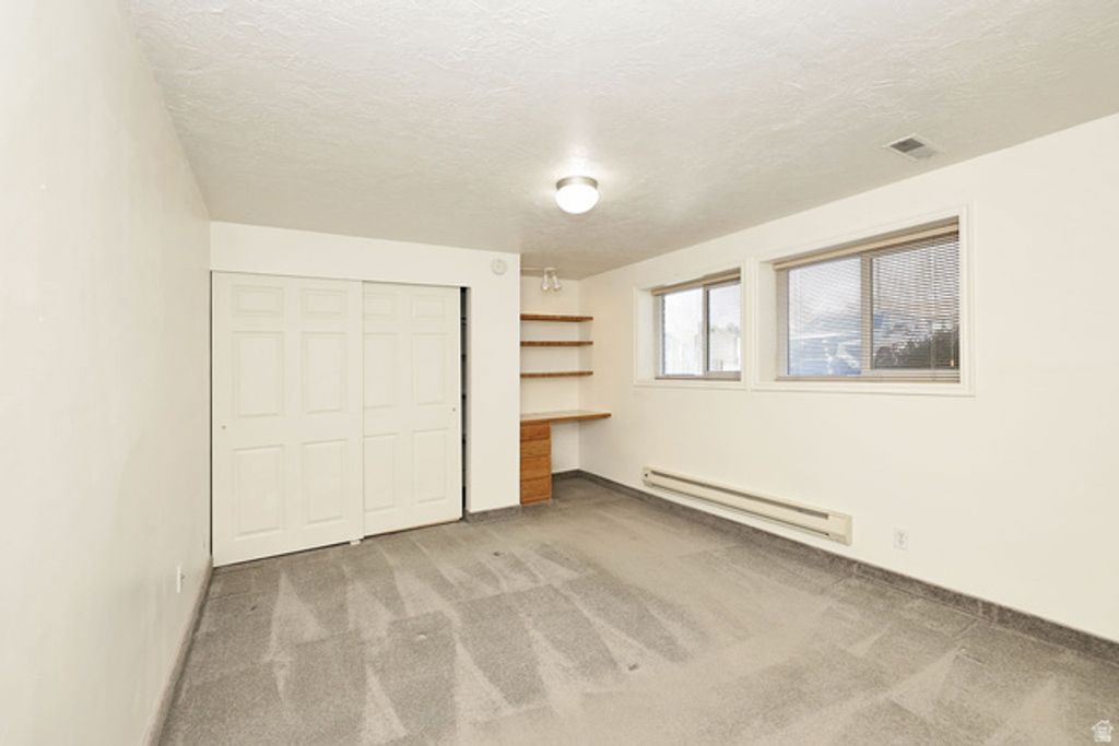 Image 27 of property listing at 882 E 7905 S, Sandy, UT 84094