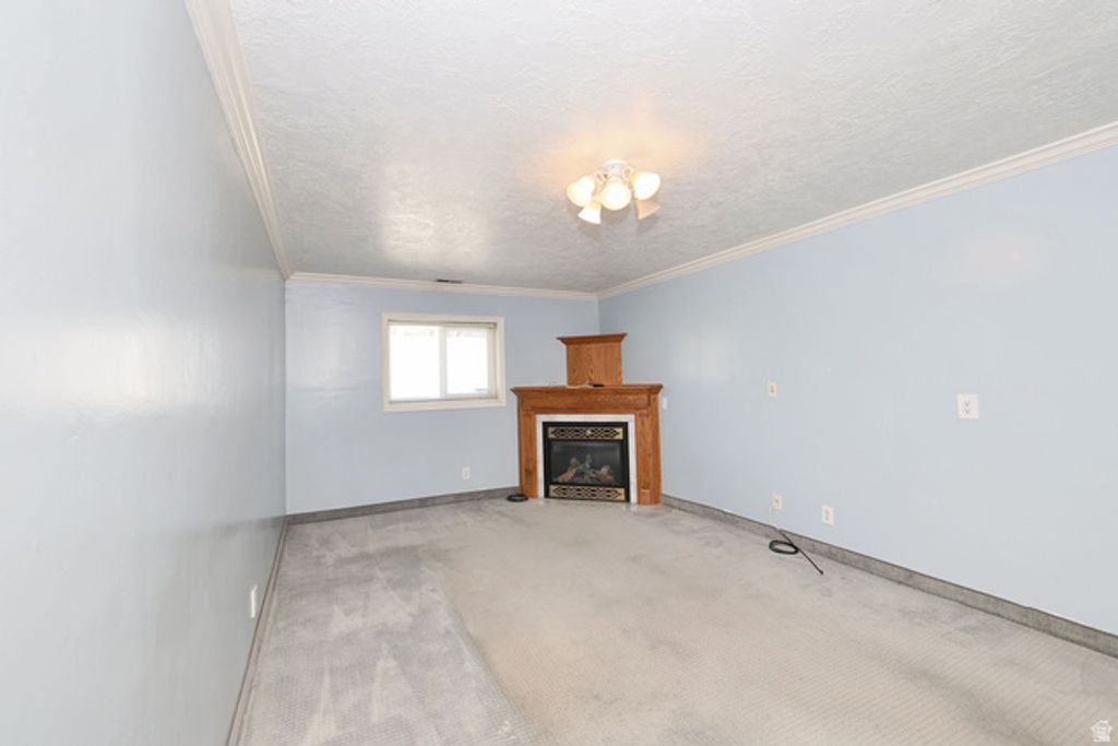 Image 29 of property listing at 882 E 7905 S, Sandy, UT 84094