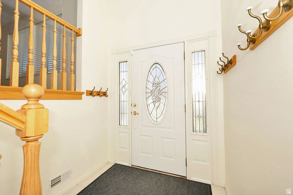 Image 38 of property listing at 882 E 7905 S, Sandy, UT 84094