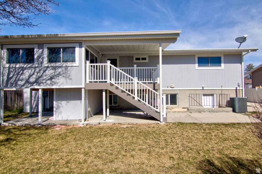 Image 41 of property listing at 882 E 7905 S, Sandy, UT 84094