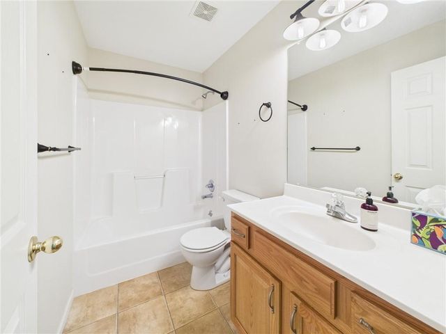 101 Hidden Pines Lane, Warrensburg, MO 64093