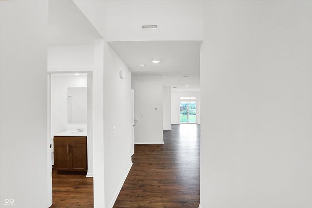 7595 Bluegill Drive, Noblesville, IN 46062