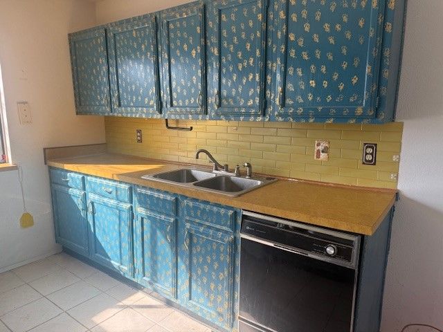 4913 Walker Drive, The Colony, TX 75056