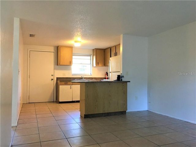 8306 N 17TH STREET, Tampa, FL 33604
