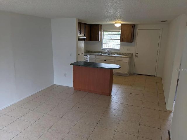 8306 N 17TH STREET, Tampa, FL 33604