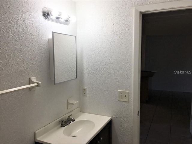 8306 N 17TH STREET, Tampa, FL 33604