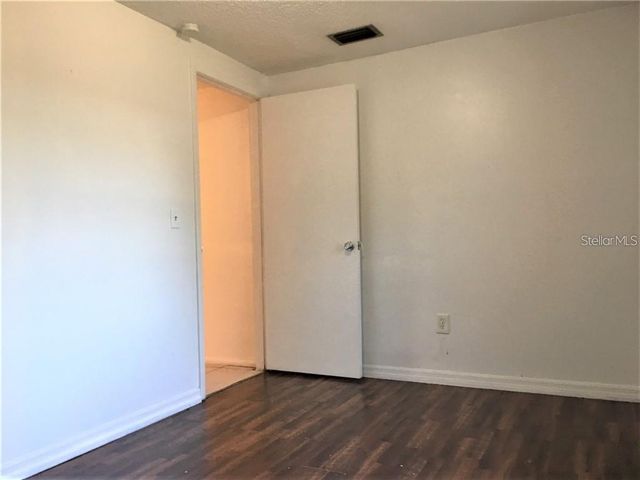 8306 N 17TH STREET, Tampa, FL 33604