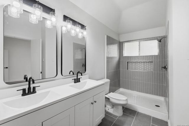 9010 Fromage, San Antonio, TX 78250