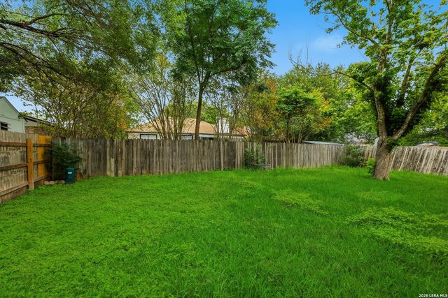9010 Fromage, San Antonio, TX 78250