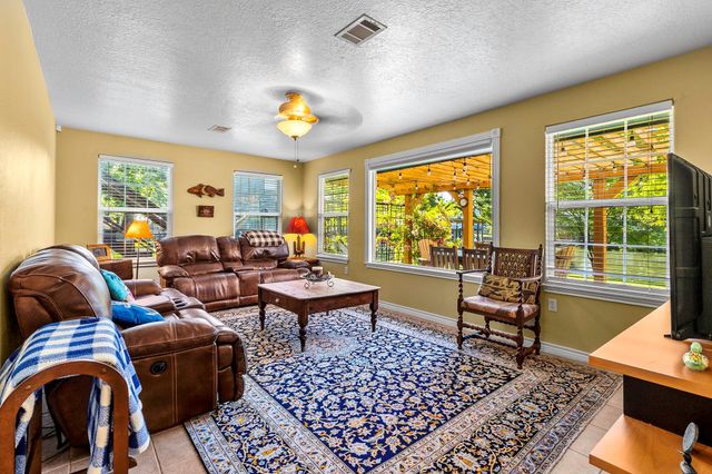 235 South Circle Drive, Livingston, TX 77351
