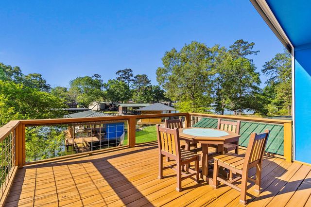 235 South Circle Drive, Livingston, TX 77351
