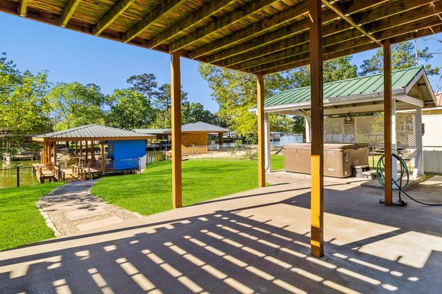 235 South Circle Drive, Livingston, TX 77351