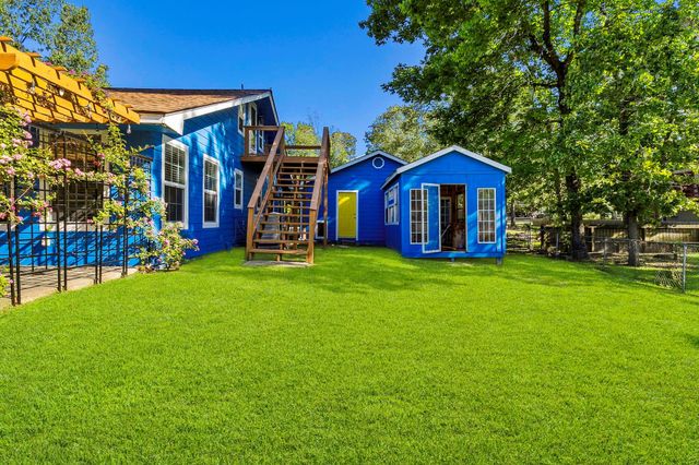 235 South Circle Drive, Livingston, TX 77351