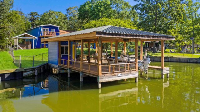 235 South Circle Drive, Livingston, TX 77351