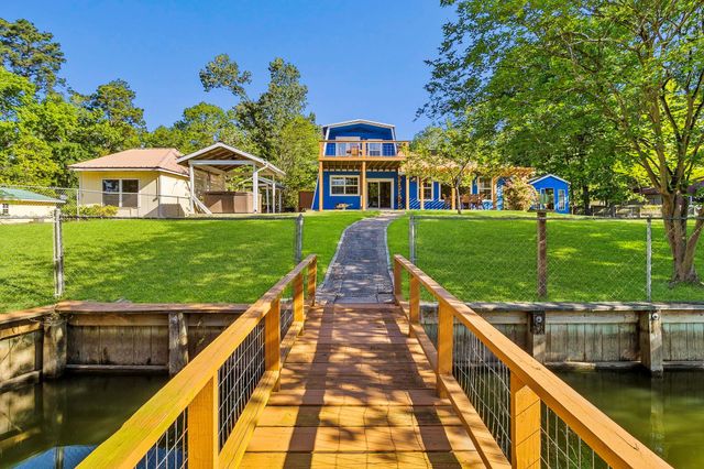 235 South Circle Drive, Livingston, TX 77351