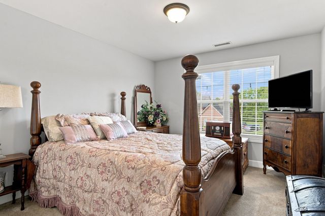 1216 Harvest Grove Blvd, Murfreesboro, TN 37129
