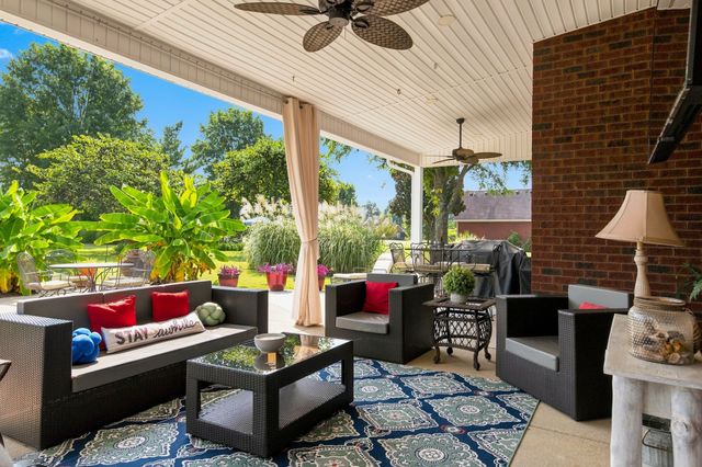 1216 Harvest Grove Blvd, Murfreesboro, TN 37129