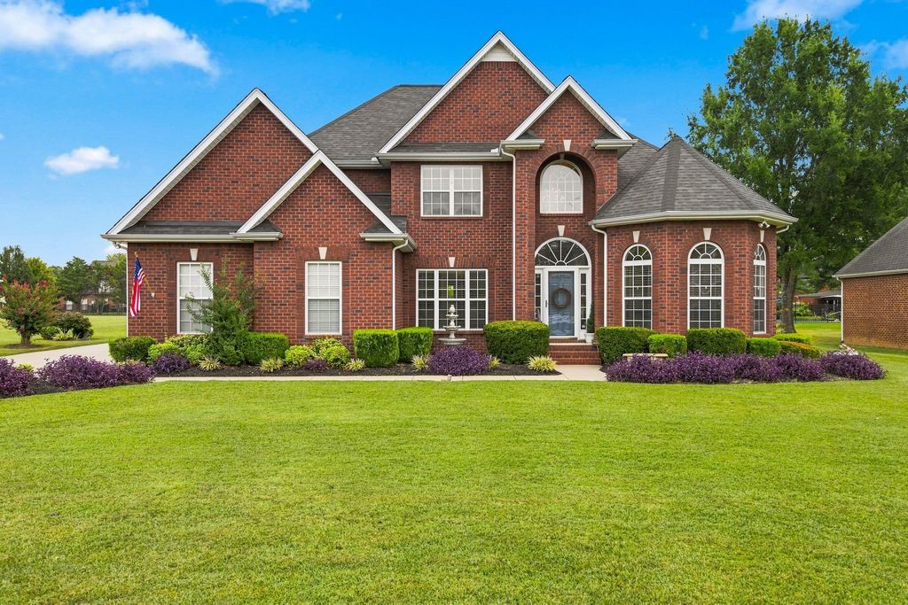1216 Harvest Grove Blvd, Murfreesboro, TN 37129