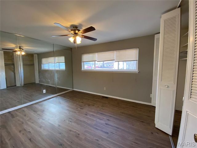 5167 Ville Maria Lane, Hazelwood, MO 63042