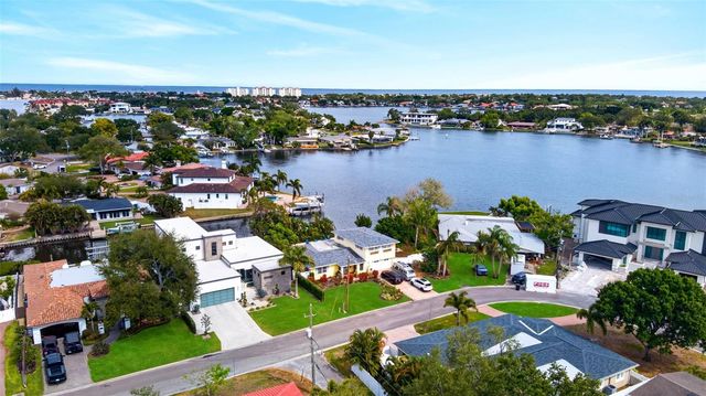 874 PLACIDO WAY NE, St Petersburg, FL 33704