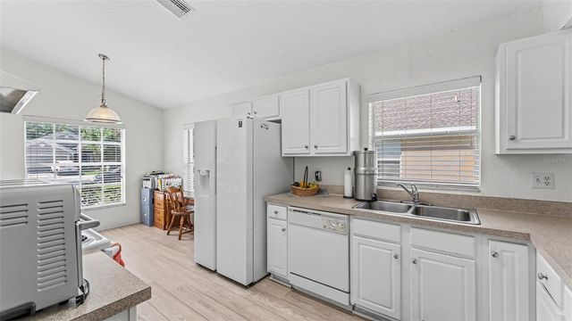 1754 TURTLE ROCK DRIVE, Lakeland, FL 33803