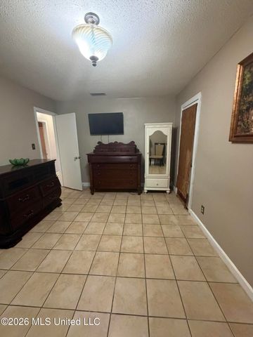 4000 Karen Street, Moss Point, MS 39563