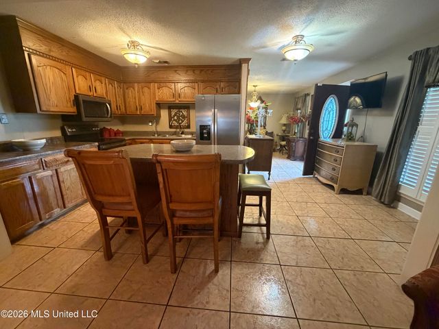 4000 Karen Street, Moss Point, MS 39563