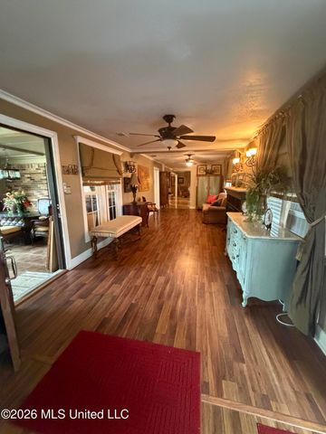 4000 Karen Street, Moss Point, MS 39563