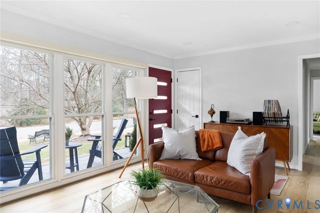 8250 Robert Bruce Dr, North Chesterfield, VA 23235