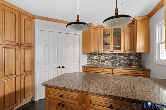 8250 Robert Bruce Dr, North Chesterfield, VA 23235