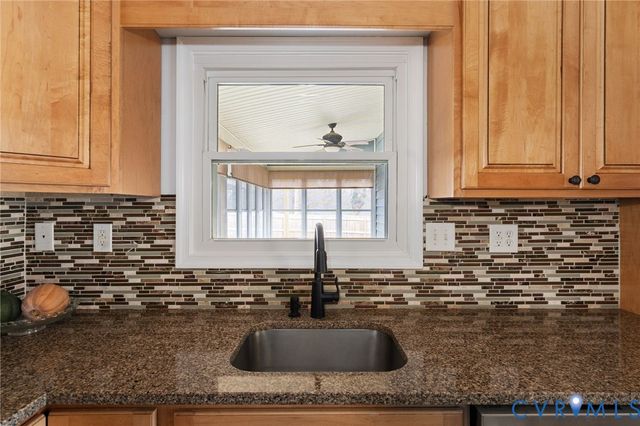 8250 Robert Bruce Dr, North Chesterfield, VA 23235